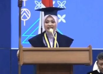 Pidato Wisuda Mahasiswi ITB Ini Getarkan Hati