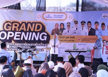 Resmikan Pusat Oleh-oleh KM 142 Cinangka, Bupati: Kembangkan UMKM Kabupaten Serang