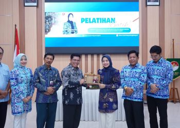 Bupati Ratu Zakiyah Komitmen Tingkatkan Keterampilan Pembatik Serang