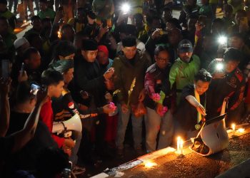 Robinsar Ikut Acara Doa dan Tabur Bunga bersama Ojol