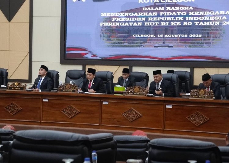 DPRD Kota Cilegon menggelar Rapat Paripurna Istimewa dalam rangka mendengarkan Pidato Kenegaraan Presiden Republik Indonesia pada peringatan Hari Ulang Tahun (HUT) ke-80 Kemerdekaan RI. Kegiatan berlangsung di Ruang Rapat Paripurna DPRD Kota Cilegon.