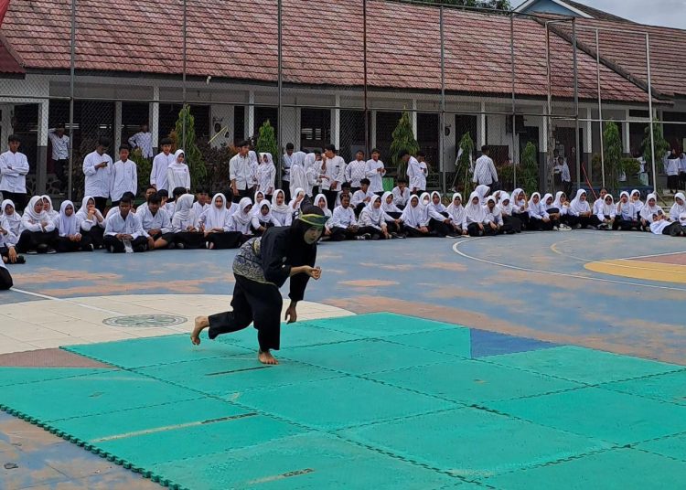 Main Dealer Honda Banten resmi menutup rangkaian Honda Funfest School 2025 di SMAN 1 Ciruas, Kabupaten Serang pada Jumat (12/9/25).