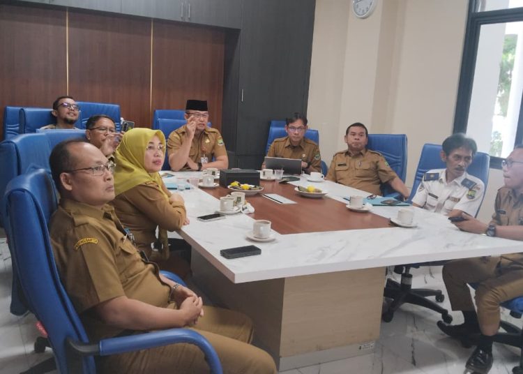 Suasana rapat para OPD Pemkot Cilegon, bahas percepatan PAD.