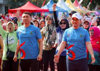 Wagub Dimyati Natakusumah Ajak Masyarakat Banten Hidup Sehat Lewat Senam Massal