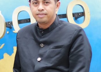 Santri, Susu, dan Sebuah Layar yang Hilang Cermin