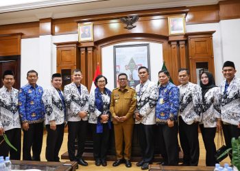 Terima Pengurus PGRI, Gubernur Andra Soni Paparkan Dampak Positif Program Sekolah Gratis Banten