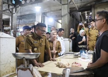 Dampingi Gubernur Tinjau Pasar Ciruas, Bupati Serang Segera Gelar OP Tekan Harga Pangan