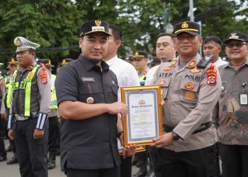 Walikota Cilegon Ajak Jajaran Perkuat Koordinasi pada Apel Operasi Lilin Maung 2025