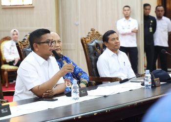 Temui Buruh, Gubernur Andra Soni Tetapkan UMP Banten 2026 Naik 6,74 Persen
