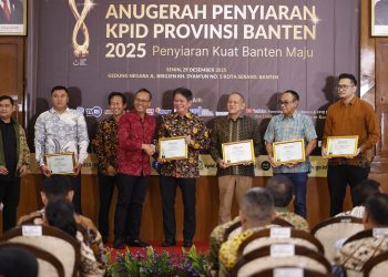 Konsisten Terapkan Transparansi dan Dukung Industri Penyiaran, Bank Banten Raih Penghargaan KPID