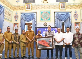 Salurkan Bantuan 5 Rescue Boat, Bupati Serang Ratu Zakiyah Apresiasi AQUATEC