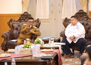 Terima Kajian Ombudsman, Gubernur Andra Soni Targetkan Tindak Lanjut Layanan Samsat dan Sekolah Gratis Tuntas dalam Sebulan